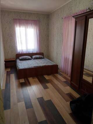 Хостелы Hostel 777 Харьков Большой двухместный номер с 1 кроватью-1